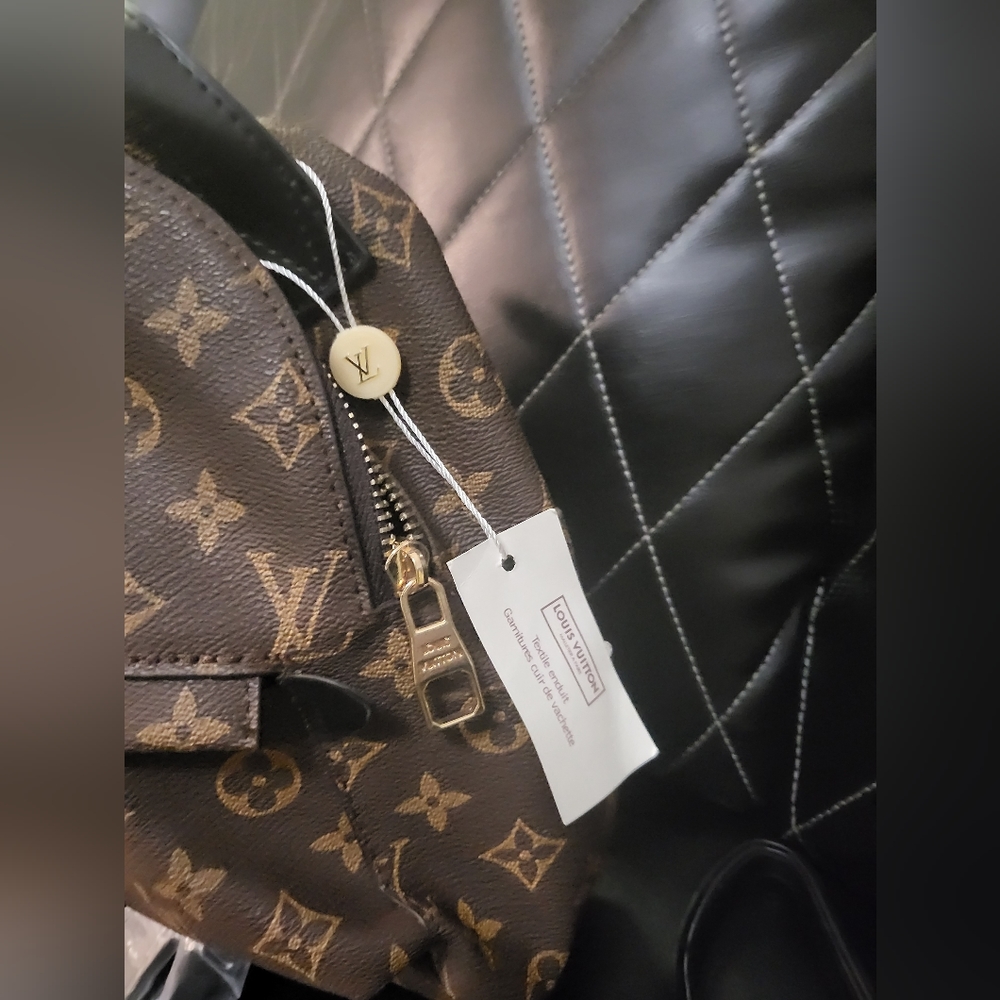 Bag - Picture 3 of 11